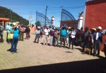 Pausan proceso electivo convocado por presidencia de Santa María Apazco y llaman a mesa de trabajo a población que acusa fraude