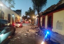 Colapsa estructura en pleno Centro; activan operativo preventivo en Avenida Juárez