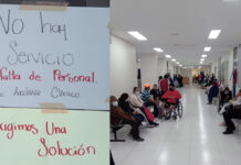 Por falta de personal e insumos, estalla protesta en Archivo Clínico de Hospital Civil