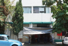 Retrasan salarios a trabajadores del IEBO; exigen solución inmediata al Gobierno de Oaxaca