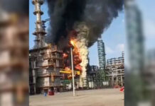 “No hay motivo de alarma”, dice Pemex tras segundo incendio en menos de un mes en Dos Bocas
