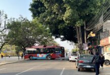 Persisten cierres viales en Oaxaca; personal educativo mantiene protestas por segundo día