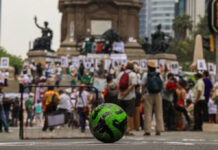 “México, campeón en desapariciones”: buscadoras toman las calles a casi un mes del Mundial