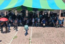 Rinden homenaje a edil de San Miguel Amatitlán, Oaxaca, asesinado ayer; fue un solo tirador el que agredió a munícipe, reportan autoridades