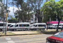 Transportistas también protestan en SICT por invasión de carreteras federales de Binnibús y en demanda de cumplimiento de acuerdos para regularizar unidades